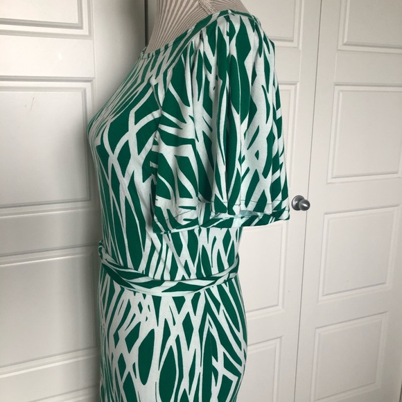 Green & White Print Dress w/ Flutter Sleeves - Picture 3 of 8